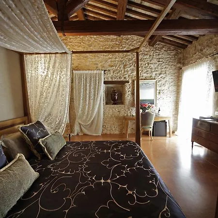 Alloggio per agriturismo Della Torre