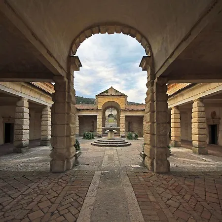 Della Torre فومانه